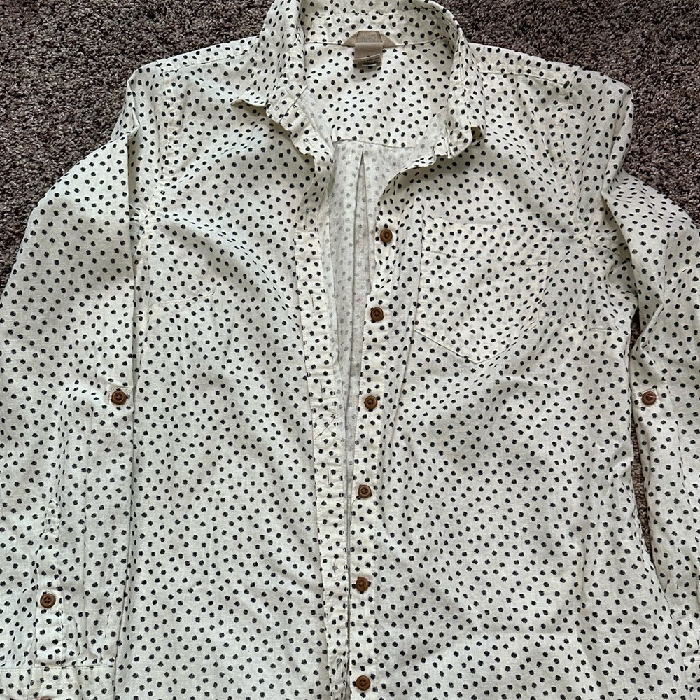 Duluth Women’s button up w/ side pockets